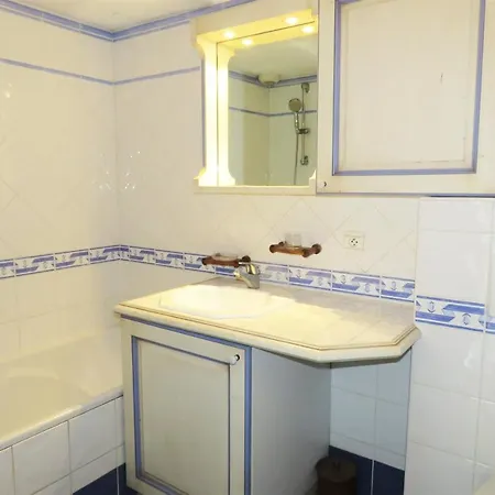 Ste Maxime T3 Terrasse Vue Et Avec Piscine *