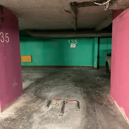 Ste Maxime T3 Terrasse Vue Et Avec Piscine Сент-Максим